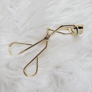 CLÉ DE PEAU BEAUTÉ (CPB) eyelash curler